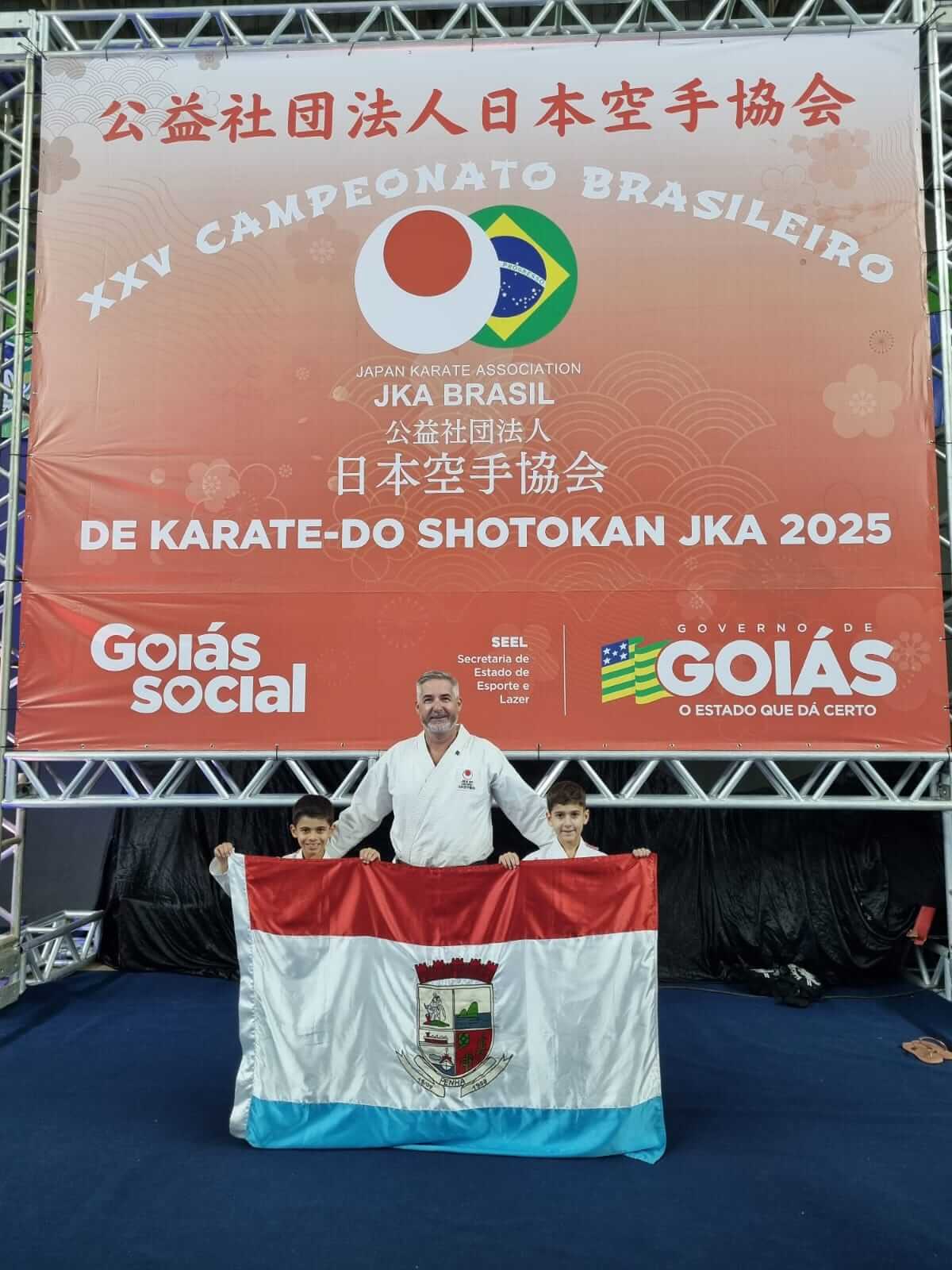 Imagem JPG, Atletas de Penha participam do Campeonato Brasileiro de Karatê