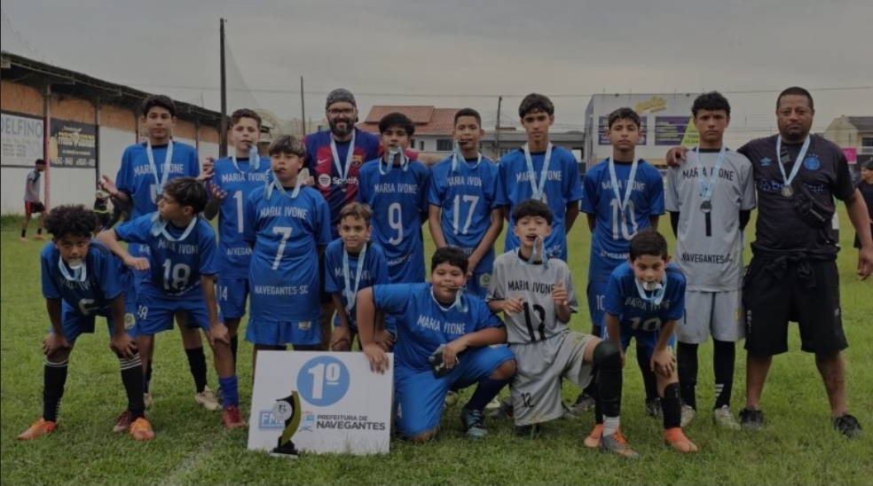 Imagem JPG, Escola Maria Ivone conquista título municipal do Moleque Bom de Bola Sub-14 em Navegantes