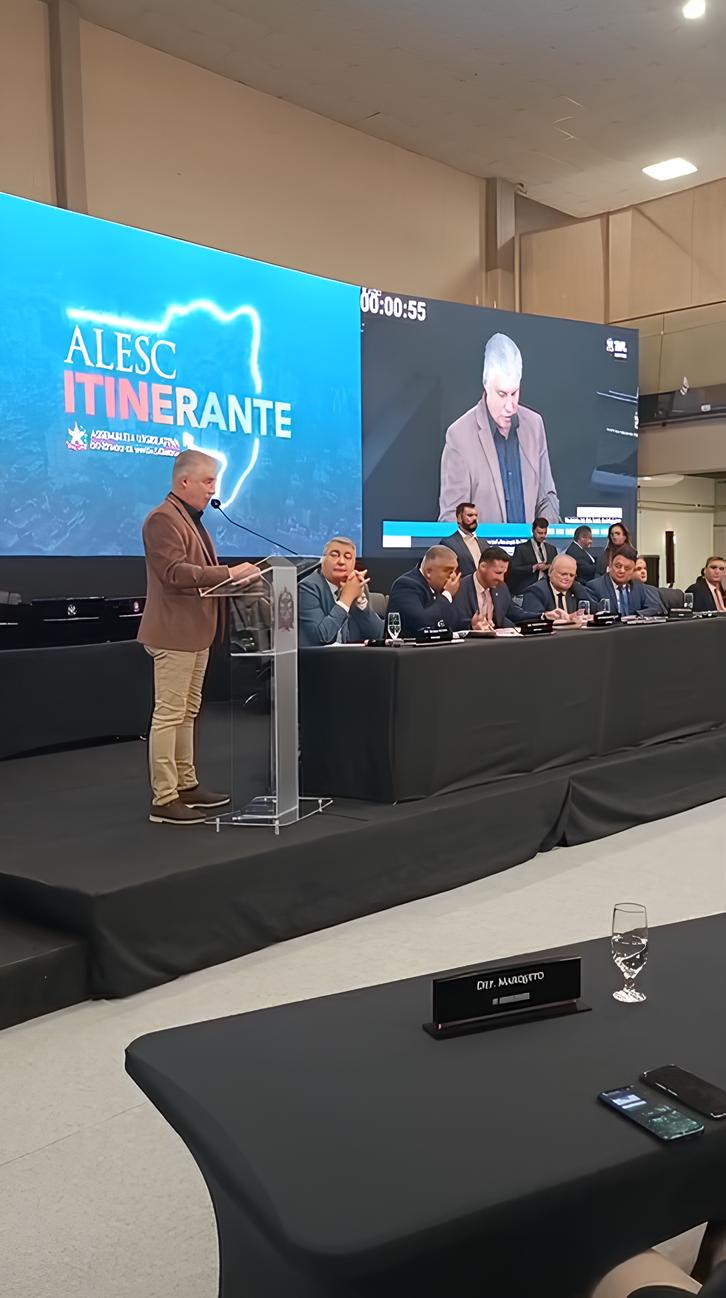 Imagem JPG, Prefeito de São João do Itaperiú sugere a realização de audiências públicas para discutir o projeto da Via Mar com os municípios afetados