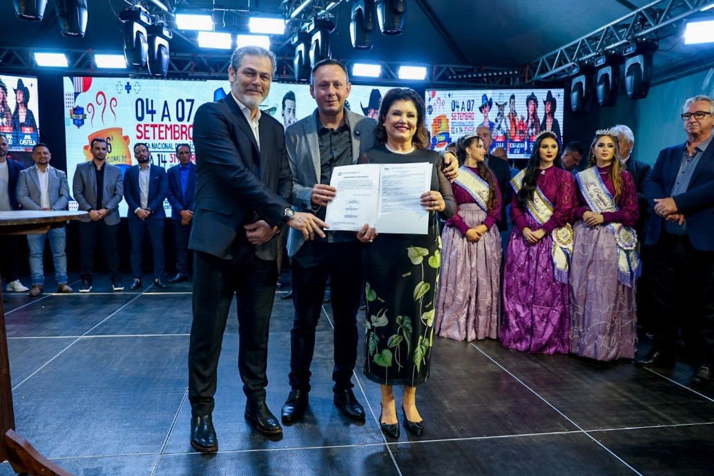 Imagem JPG, Entrega do Licenciamento Ambiental para os molhes do Rio Itajuba e shows gratuitos marcam a abertura da 26ª Festa Nacional do Pirão