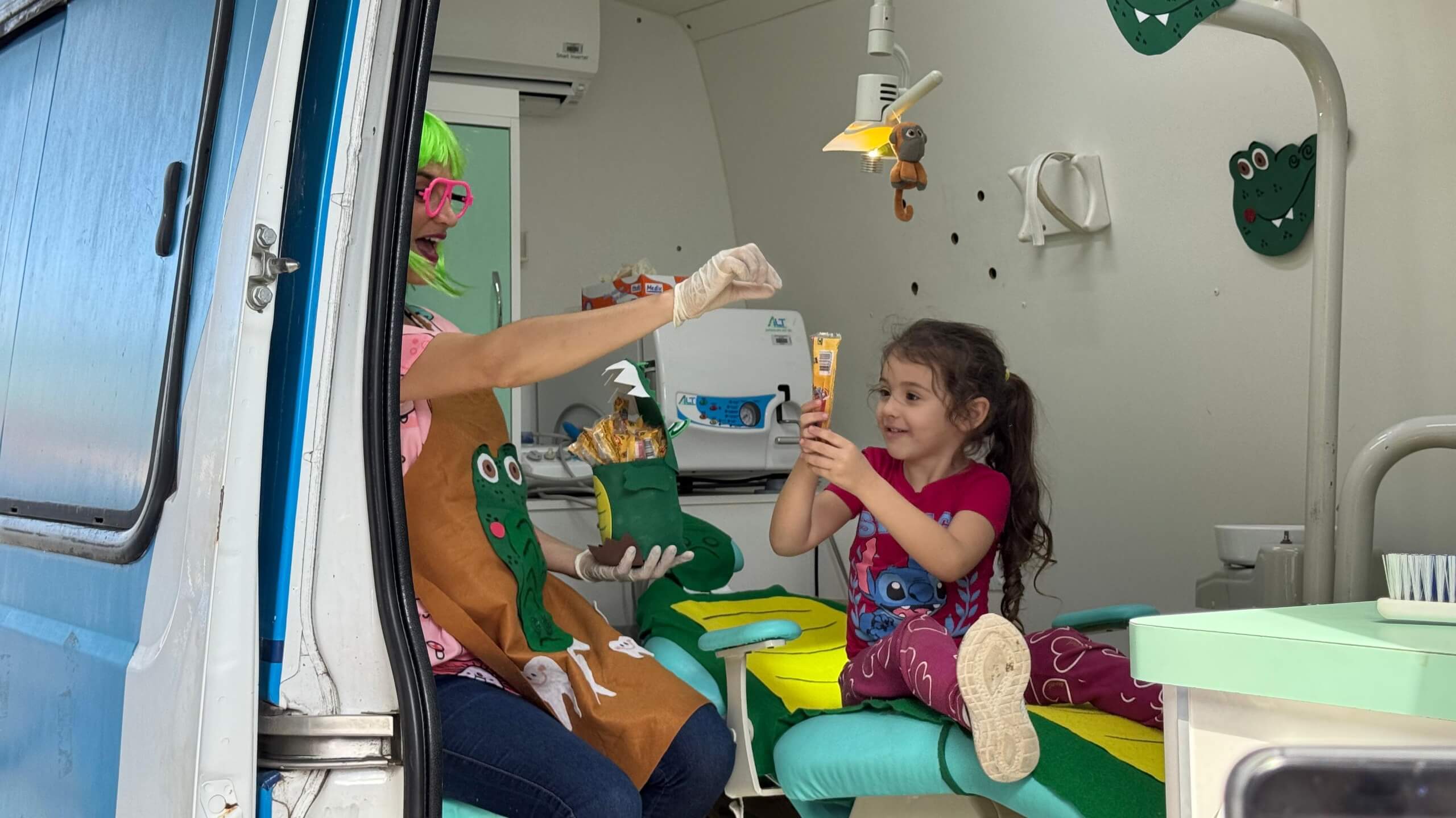 Imagem JPG, Odontomóvel levará atendimentos de saúde bucal a alunos de cinco CEI’s de Penha em outubro