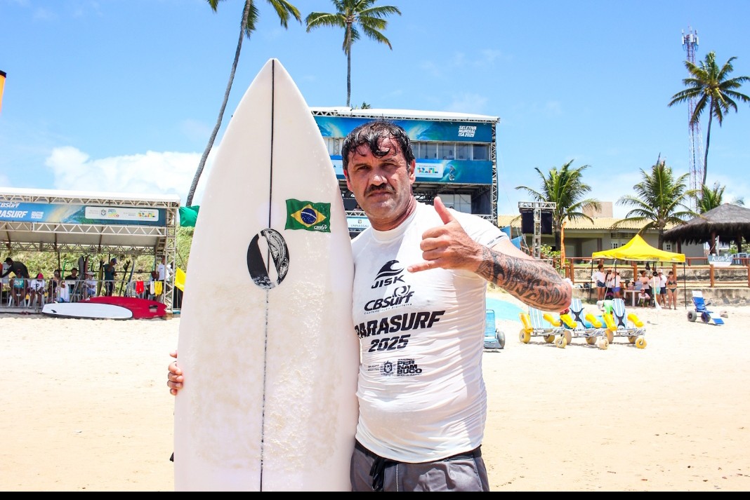 Imagem JPG, Paratleta de Navegantes é tetracampeão brasileiro de surf
