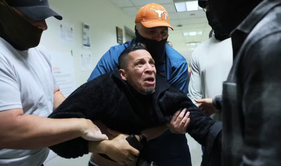 Imagem JPG, Maior democracia do mundo? Estados Unidos... ! Até onde vai a quebra da democracia de Trump 