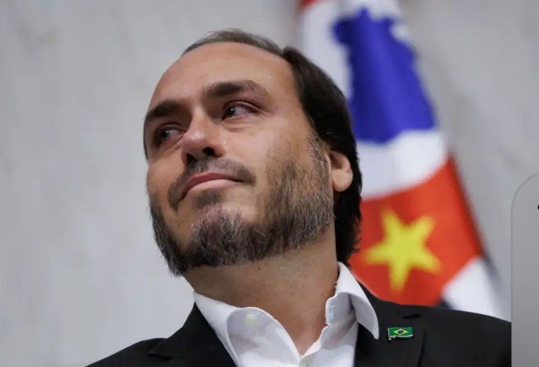 Imagem JPG, Renúncia de Carlos Bolsonaro é oficializada e publicada no Diário Oficial da Câmara do Rio de  Janeiro